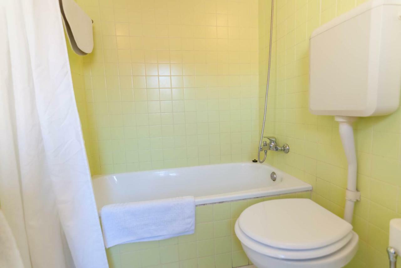 'White House' Apartment- Alfama Lisboa Extérieur photo