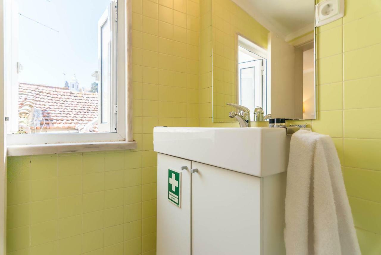 'White House' Apartment- Alfama Lisboa Extérieur photo