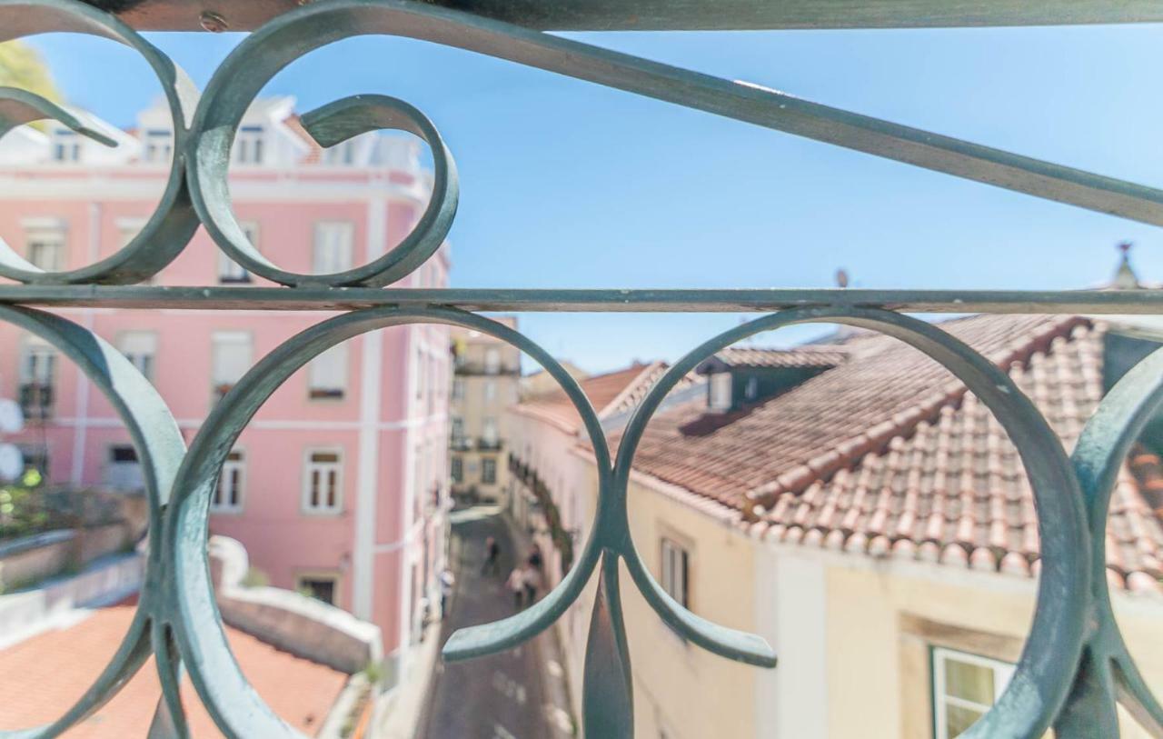 'White House' Apartment- Alfama Lisboa Extérieur photo